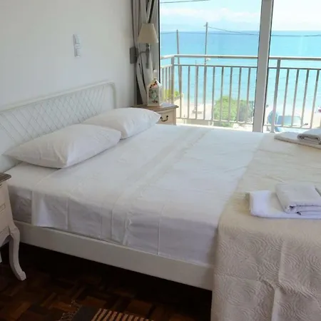 Villas Del Mare In Fron Of The Sea.